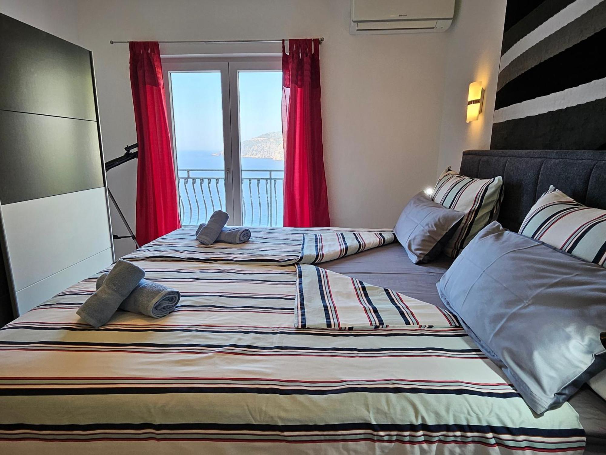 Jagoda Sveta Nedelja (Hvar)